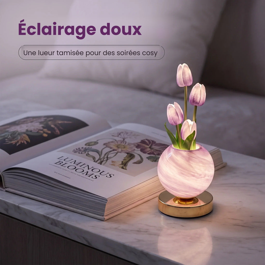 Lampe tulipes rose en lumière douce sur une table de chevet